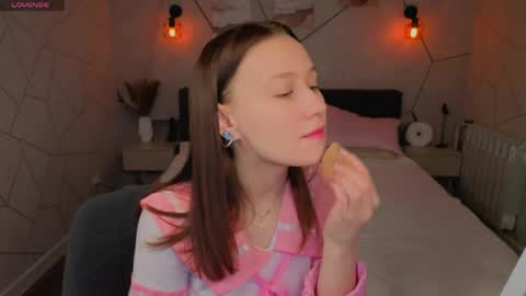 Karolina online show from April 2026 01:22:02 AM