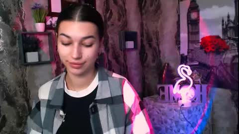 Karolina online show from October 2025 05:19:02 AM