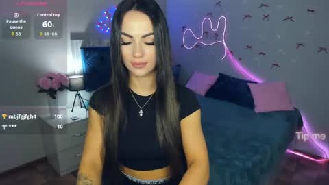 Snapshot of karolinasykes chatting on May 2026 05:47:01 AM Karolina online show from May 2026 05:47:01 AM