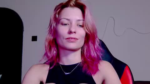 karoline121 online show from November 2025 10:15:02 PM