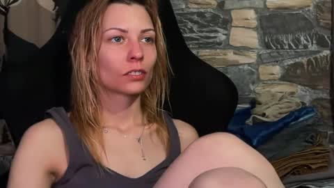 karoline121 online show from March 2026 06:57:01 PM