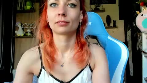 karoline121 online show from April 2026 10:05:01 AM