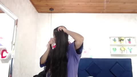 Isa online show from November 2025 04:24:01 AM