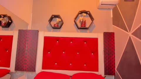 Karol online show from October 2025 11:33:02 AM