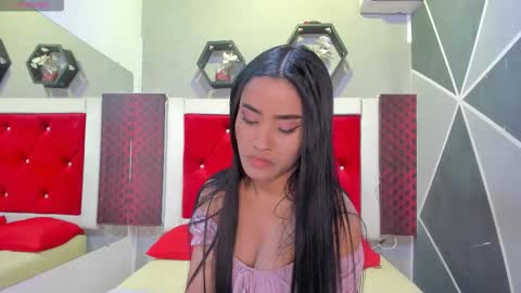 Karol online show from November 2025 12:16:02 PM