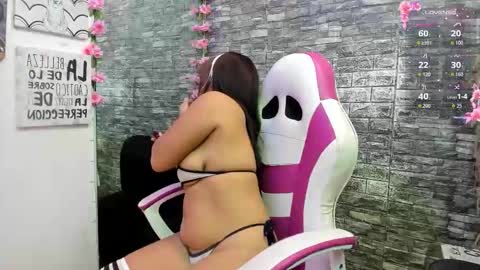 Snapshot of karoll__sex chatting on November 2025 12:26:01 PM KAROLL online show from November 2025 12:26:01 PM