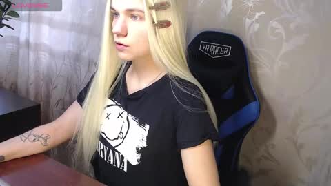 Caroline Fox online show from March 2026 09:11:02 AM