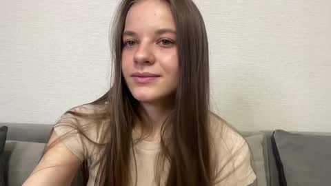 Lia online show from April 2026 04:45:01 PM