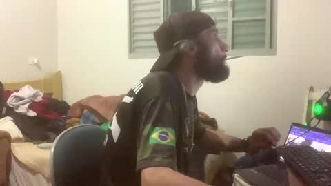 Snapshot of kasadocarente chatting on November 2025 07:43:02 AM kasadocarente online show from November 2025 07:43:02 AM