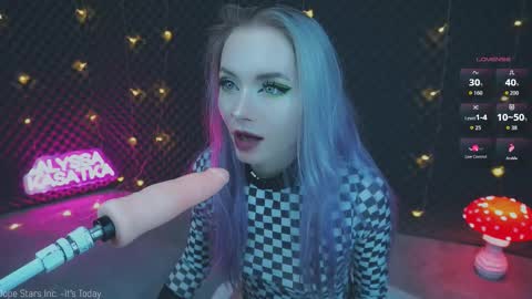 ALYSSA                online show from October 2025 03:03:02 PM