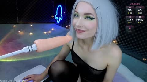 ALYSSA                online show from November 2025 04:07:01 PM