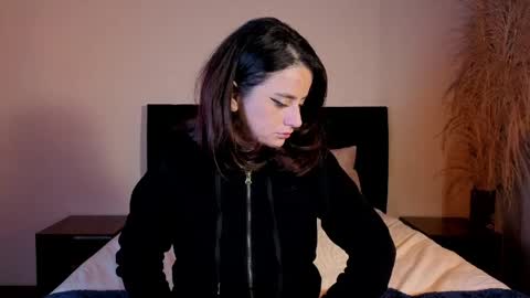 Snapshot of kassandra_james chatting on May 2026 11:18:01 AM kassandra james online show from May 2026 11:18:01 AM