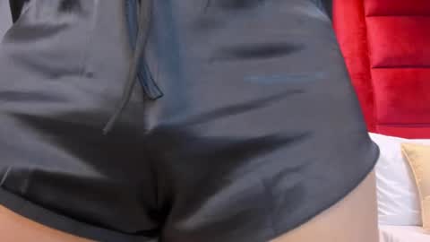 Kasandra Hall online show from November 2025 10:10:02 PM