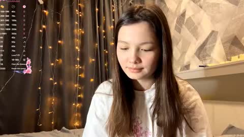 Kira online show from December 2025 11:08:01 AM