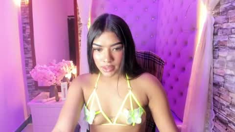 Snapshot of kassy_stone chatting on July 2026 04:19:01 AM kassy Stone online show from July 2026 04:19:01 AM