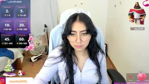 Snapshot of kat_ly_chan chatting on December 2024 03:11:01 PM Kat       online show from December 2024 03:11:01 PM