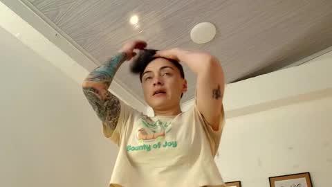 kat paradisse online show from February 2026 11:50:01 AM