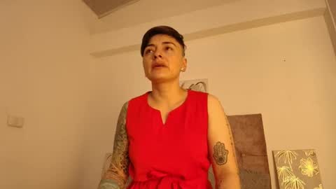 kat paradisse online show from March 2026 12:00:01 PM