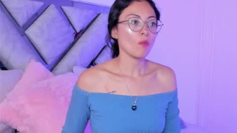 Kat Santana online show from April 2026 01:47:02 PM