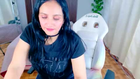 kate online show from November 2025 04:29:01 PM