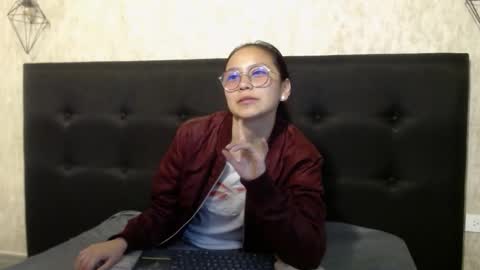 Katalina online show from November 2025 04:09:01 PM