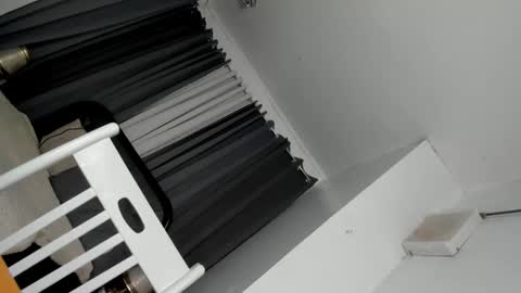 Snapshot of katalinahugecumxx chatting on November 2025 03:55:01 PM katalinahugecumxx online show from November 2025 03:55:01 PM