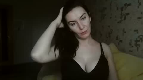 Snapshot of katalinaqe chatting on September 2025 04:57:01 AM KatalinaQE online show from September 2025 04:57:01 AM