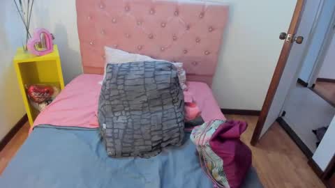 katalyna online show from January 2025 04:05:01 PM