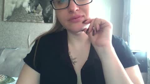 Snapshot of katarios_x chatting on September 2025 04:06:01 AM katarios online show from September 2025 04:06:01 AM