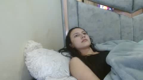 Snapshot of kate_davies chatting on November 2025 01:06:02 AM kate online show from November 2025 01:06:02 AM