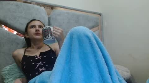 Snapshot of kate_davies chatting on December 2025 11:43:01 PM kate online show from December 2025 11:43:01 PM