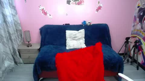 kate_lawrence_ online show from December 2024 11:54:01 AM