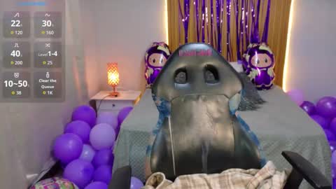 Snapshot of kate_lawrence_ chatting on November 2025 12:05:02 PM kate_lawrence_ online show from November 2025 12:05:02 PM