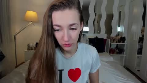 Snapshot of kate_redgar chatting on February 2025 03:31:02 PM kate_redgar online show from February 2025 03:31:02 PM