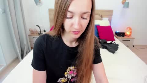 Snapshot of kate_redgar chatting on September 2025 01:38:01 PM kate_redgar online show from September 2025 01:38:01 PM