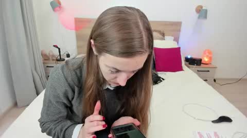 Snapshot of kate_redgar chatting on October 2025 07:28:01 AM kate_redgar online show from October 2025 07:28:01 AM