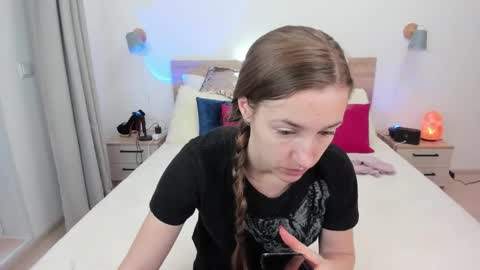 Snapshot of kate_redgar chatting on November 2025 09:53:01 AM kate_redgar online show from November 2025 09:53:01 AM