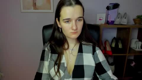 Kate  online show from December 2025 08:21:02 AM