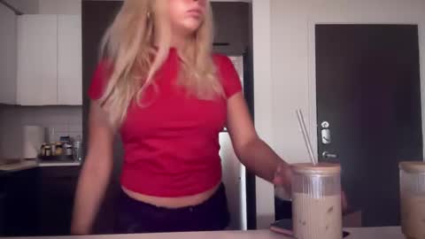 Snapshot of kateharperr chatting on October 2025 05:22:02 PM kateharperr online show from October 2025 05:22:02 PM