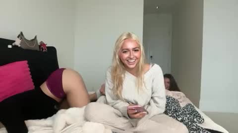 Snapshot of kateharperr chatting on November 2025 10:04:02 PM kateharperr online show from November 2025 10:04:02 PM