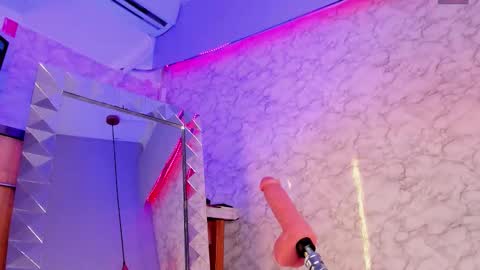 Snapshot of kateleeh_ chatting on November 2025 05:07:01 AM Kate online show from November 2025 05:07:01 AM