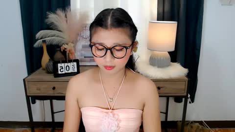 KATE online show from November 2025 06:02:02 AM