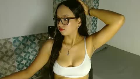 Snapshot of katharinasmith chatting on November 2025 06:07:01 PM Kathe online show from November 2025 06:07:01 PM