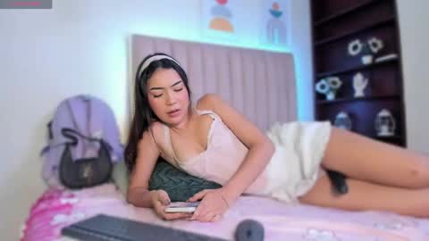 Snapshot of kathe_littlee chatting on April 2026 05:30:01 PM kathe_littlee online show from April 2026 05:30:01 PM