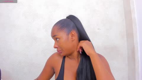 Snapshot of katherin_cruzz chatting on February 2025 01:43:01 PM katherin online show from February 2025 01:43:01 PM