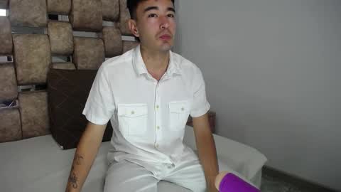 Kaht y Aiden online show from February 2026 07:43:01 PM