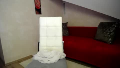 Kathy online show from November 2025 04:18:01 PM