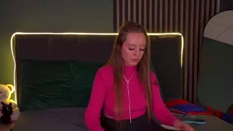 Snapshot of kathystewart chatting on September 2025 01:44:02 PM Kathy online show from September 2025 01:44:02 PM