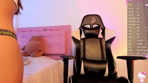 Snapshot of kathyy01 chatting on March 2025 04:22:01 PM valentina online show from March 2025 04:22:01 PM