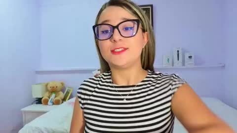 Khaterine online show from October 2025 11:53:02 AM